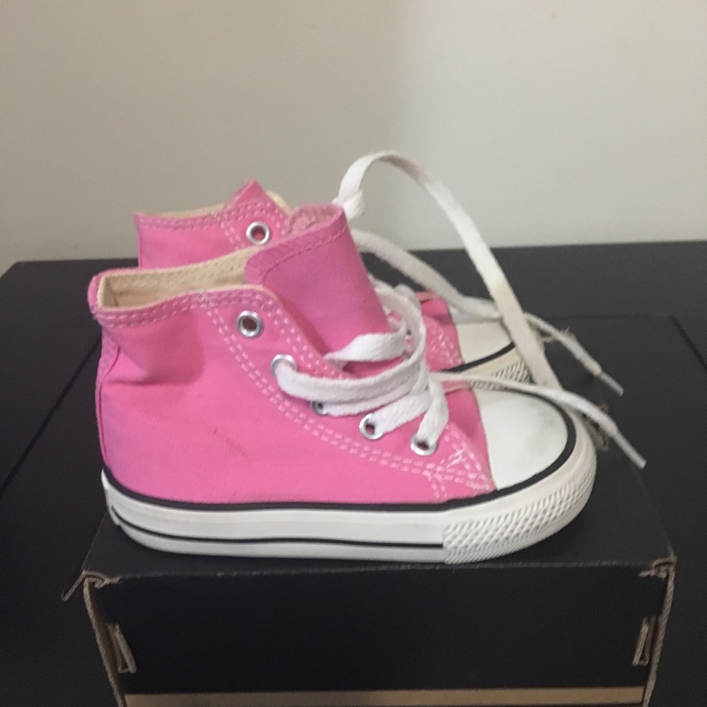 Converse kids sneakers